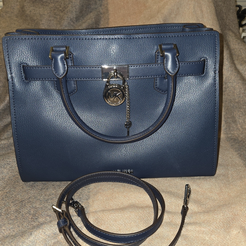 Elegant Navy Blue Leather Handbag